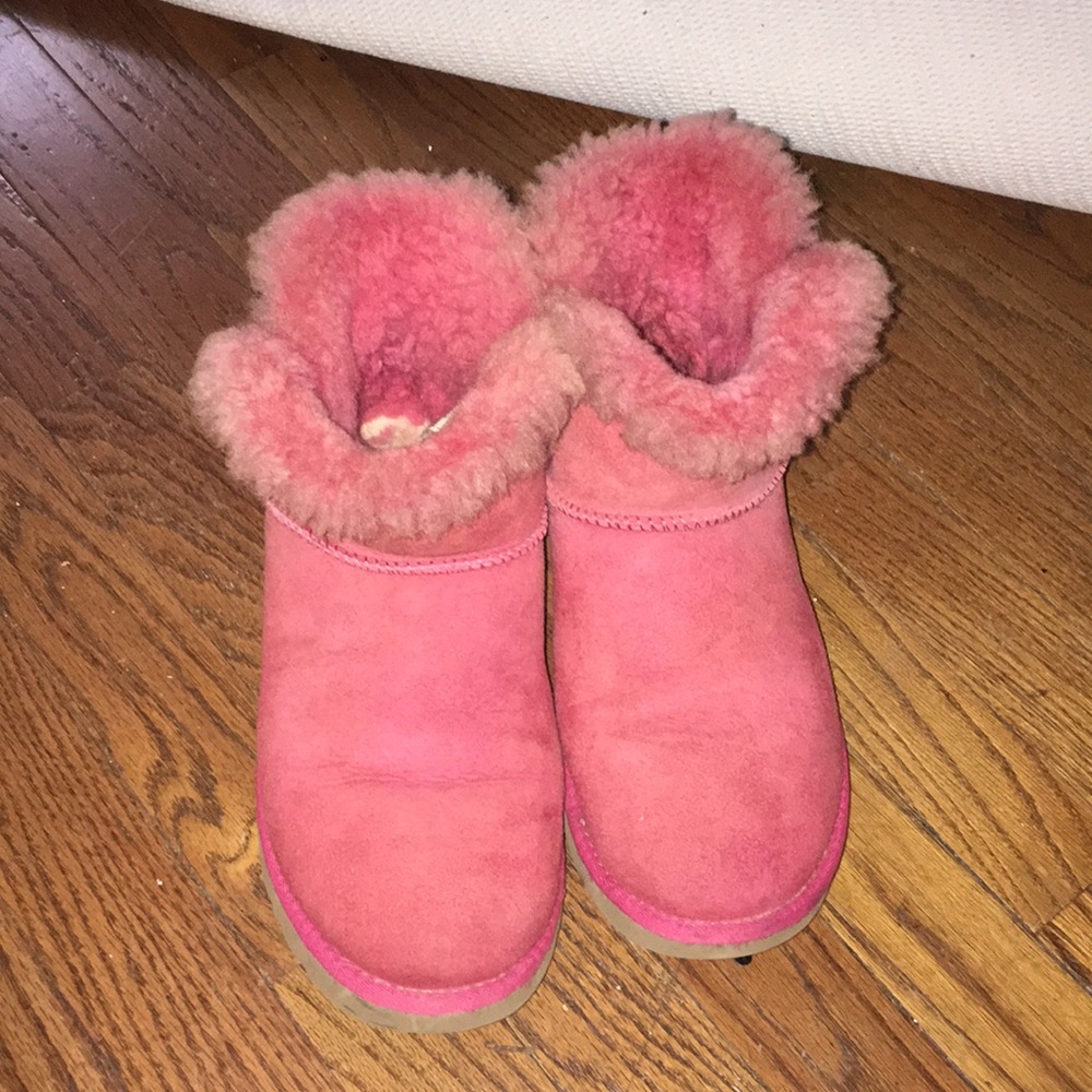 Cute lil ankle length Uggs